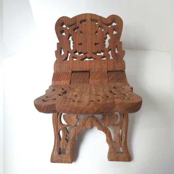 Vintage Carved Wood Book Holder/Bible Holder/Cook Book Holder - Picture 4 of 9